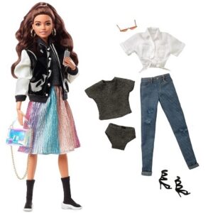 Кукла Барби стильная с каштановыми волосами Barbie HCB75